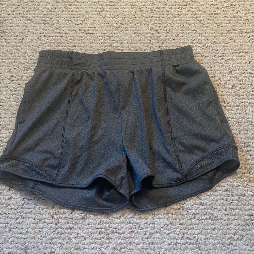 Shosho gray athletic shorts with pockets. Women’s size Large